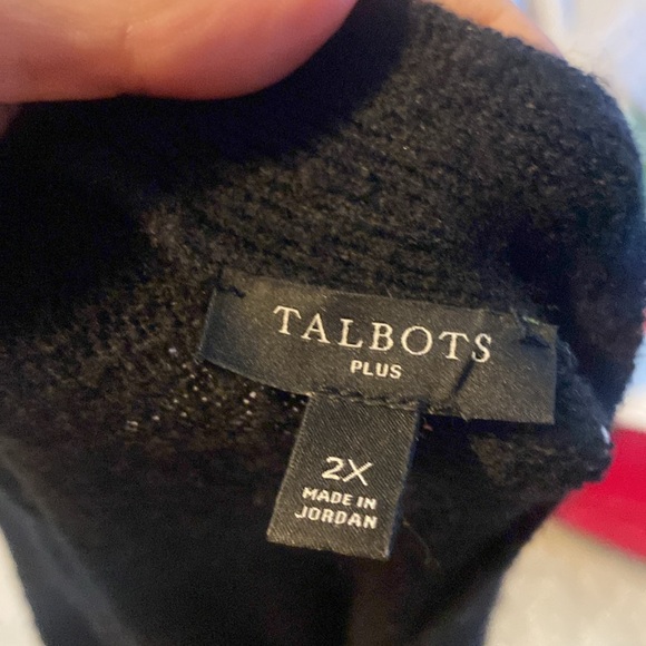 Great holiday sweater or for dressing up! - Picture 5 of 5